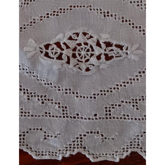 Vintage Linen Tablecloth Needle & Mosaic Lace Embroidered Dots Ivory 84" - Picture 1 of 10